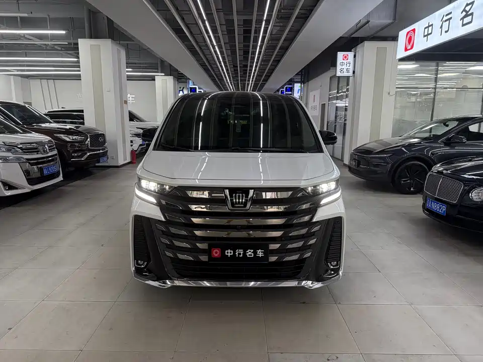 Toyota Wilfa