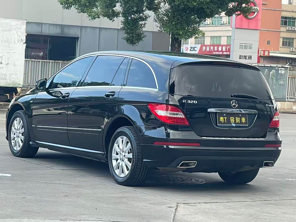 Mercedes-Benz R-class