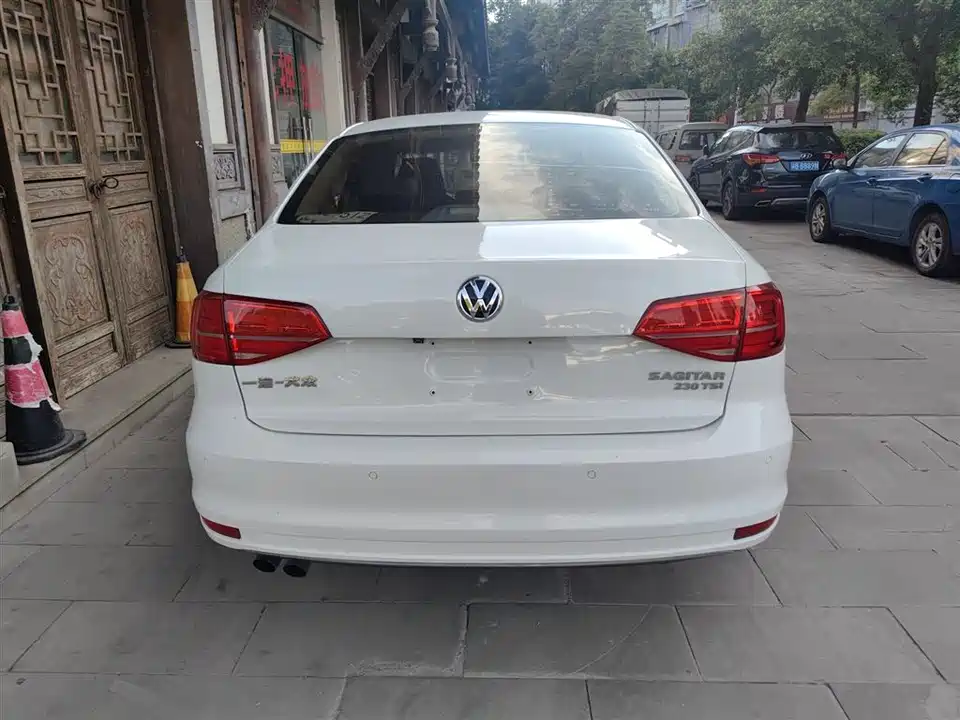 Volkswagen Sagitar