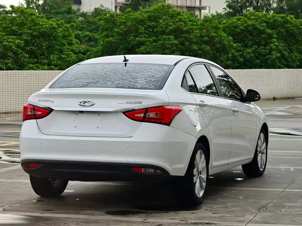 Chery Arrizo 5