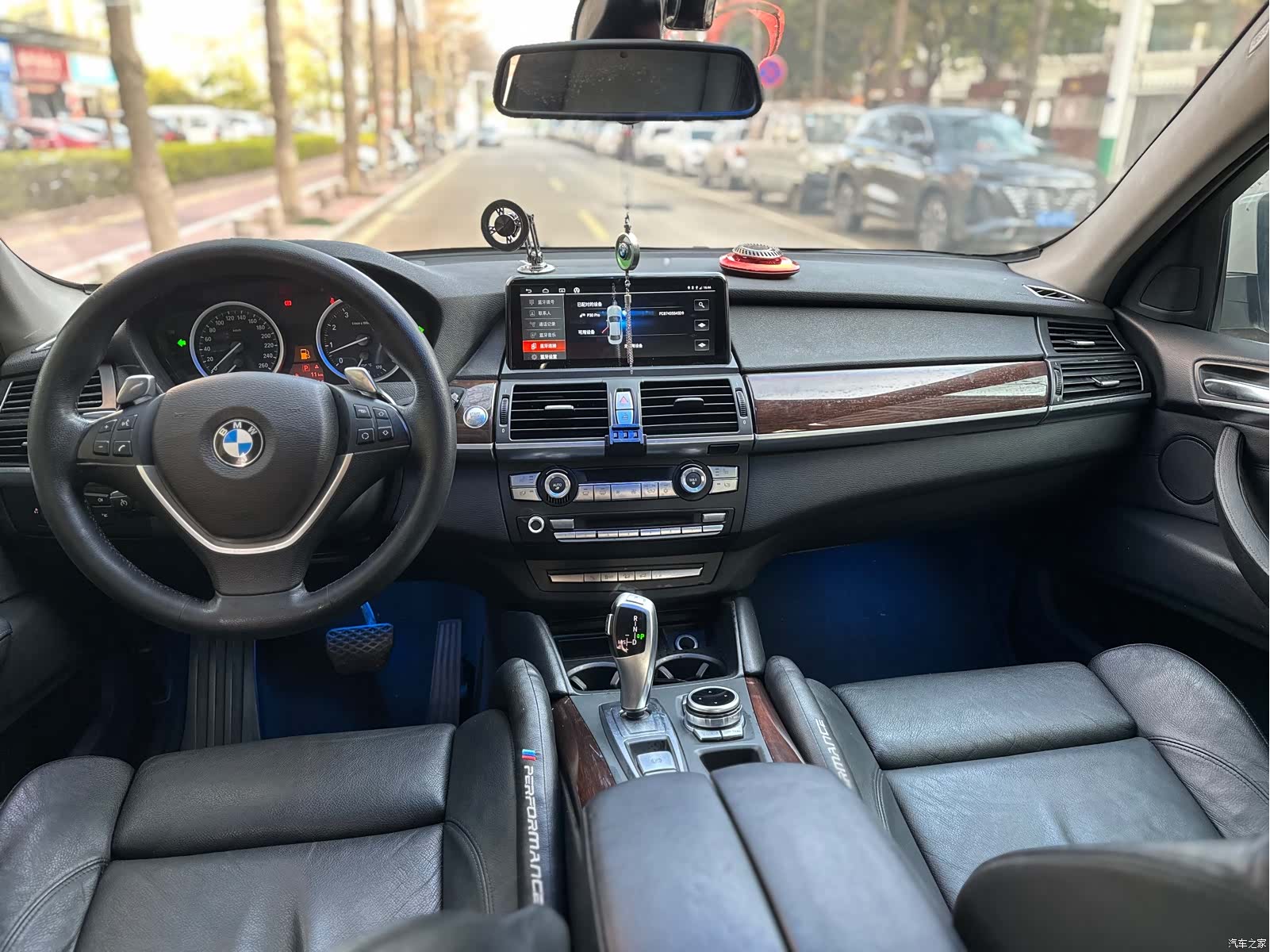 BMW X6, 2011 9