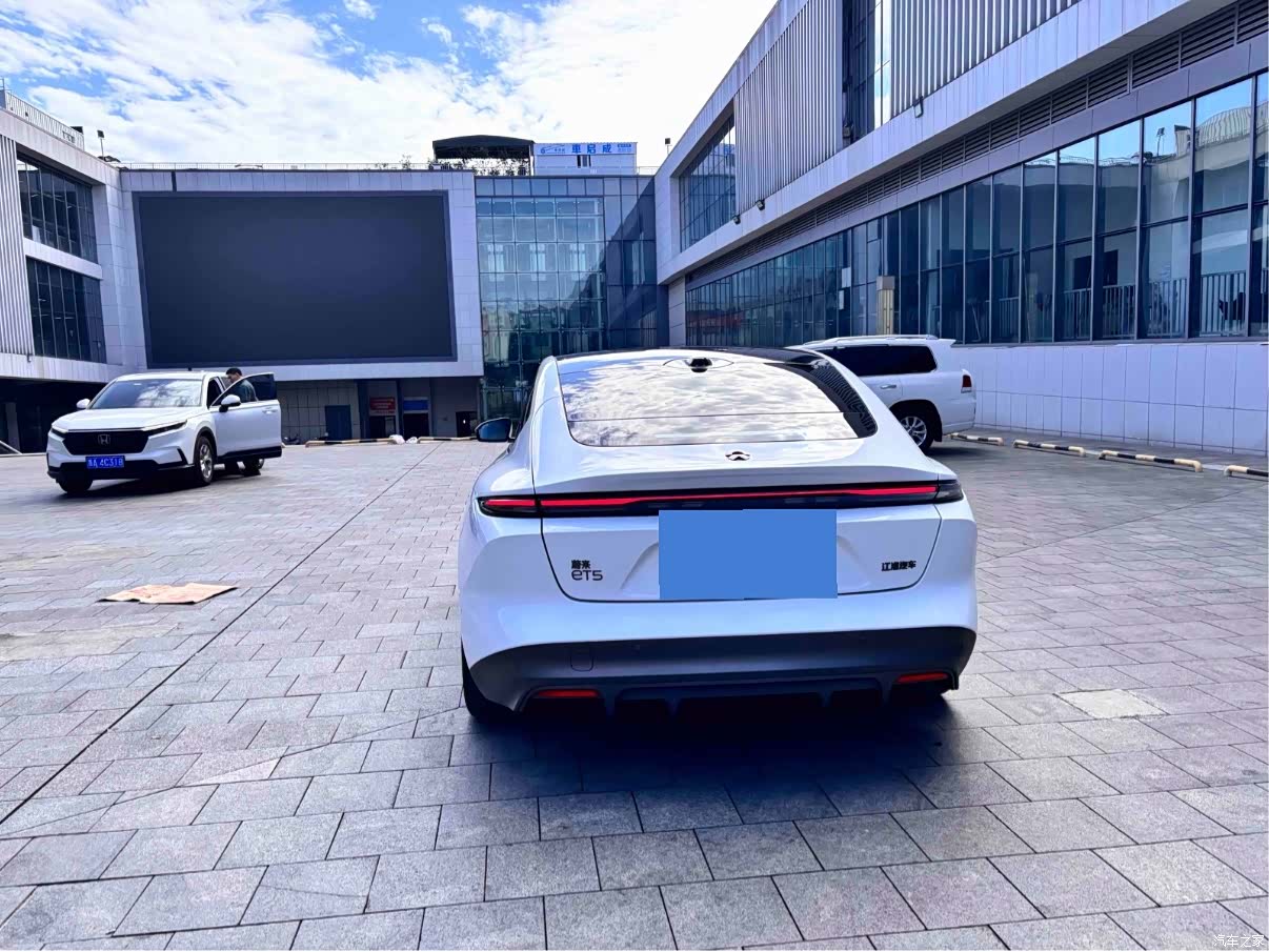 NIO ET5, 2023 7