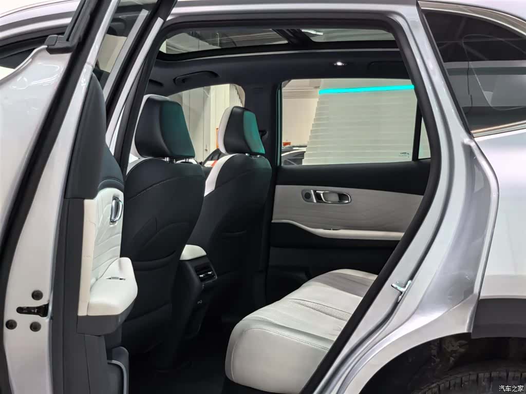 Geely 7, 2025 7