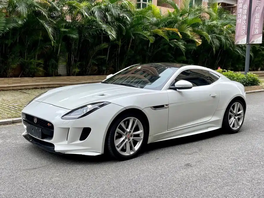Jaguar F-TYPE