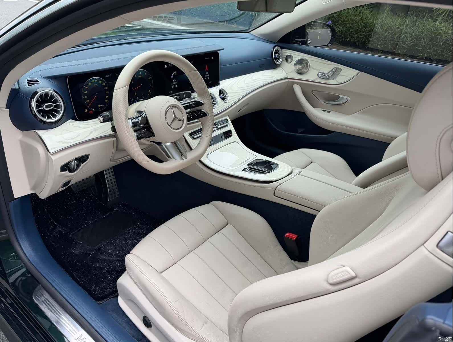 Mercedes-Benz E-Class, 2022 6