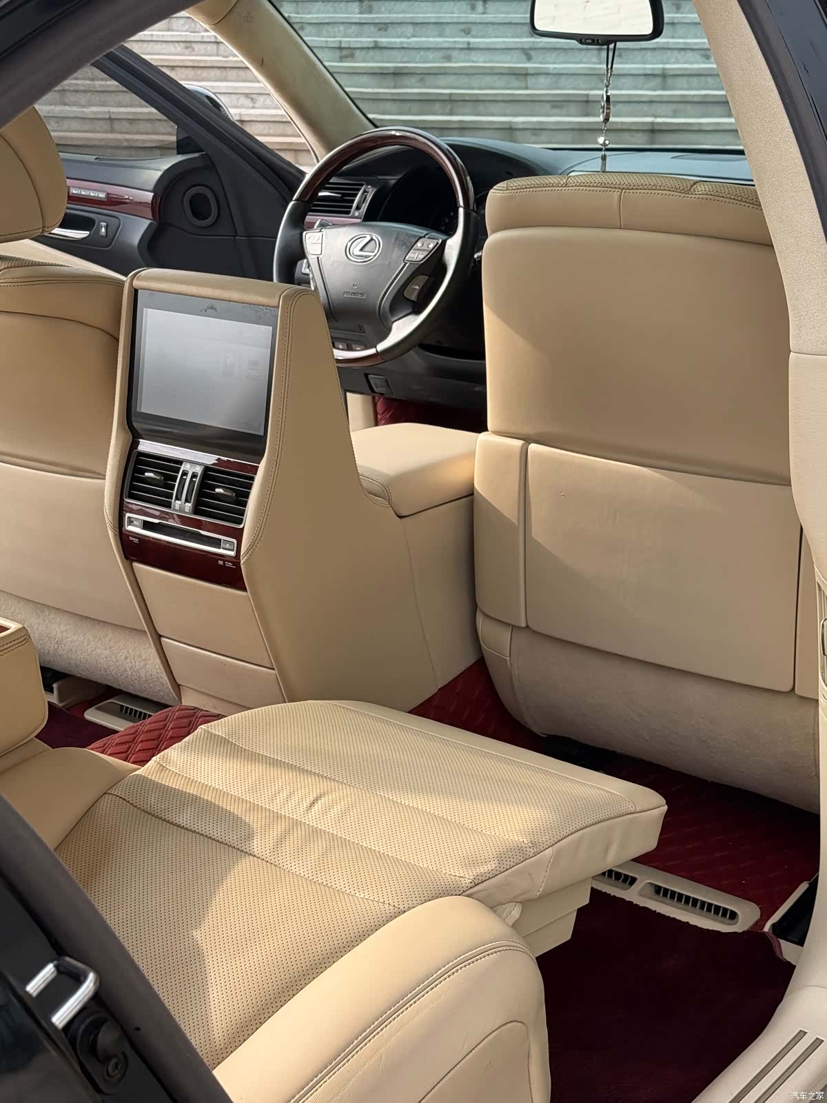Lexus LS, 2012 28
