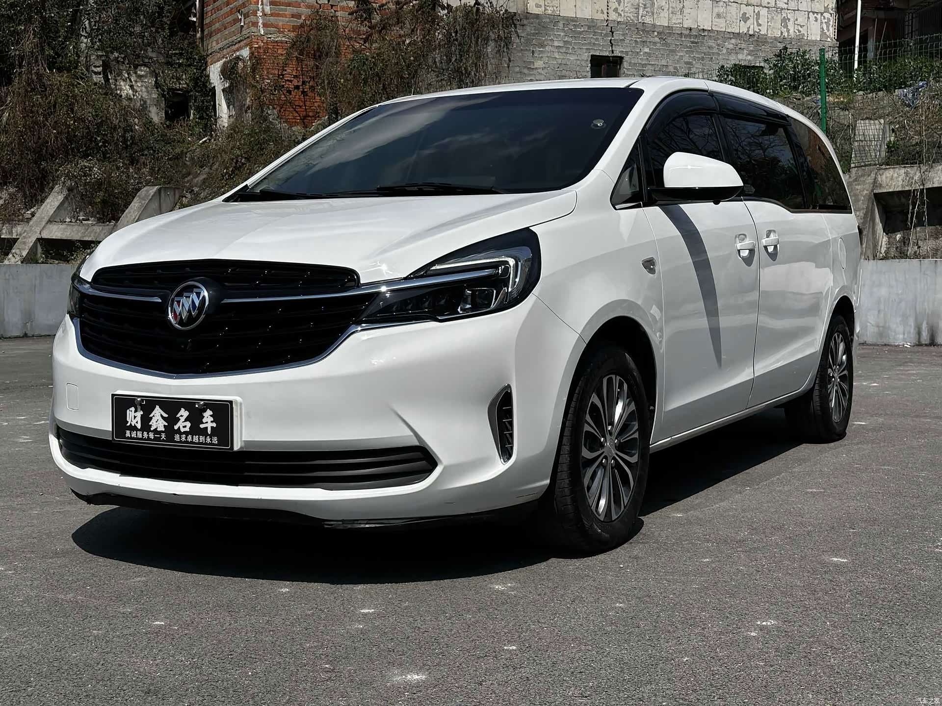 Buick GL8, 2022 1