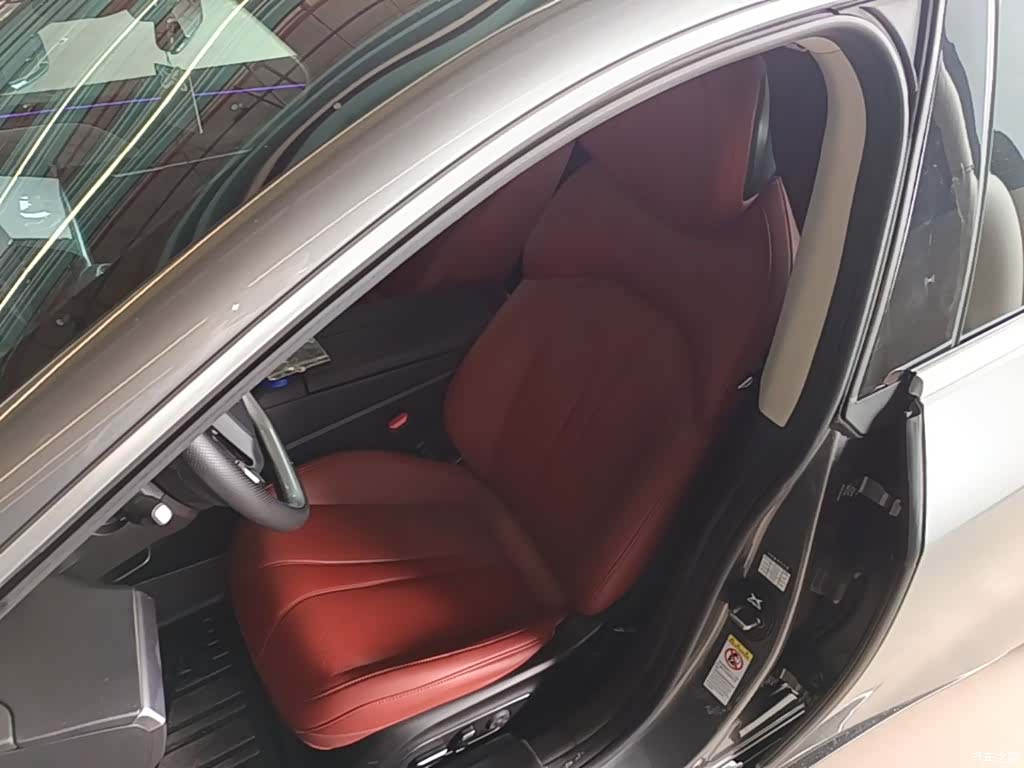 Xpeng P7, 2021 15