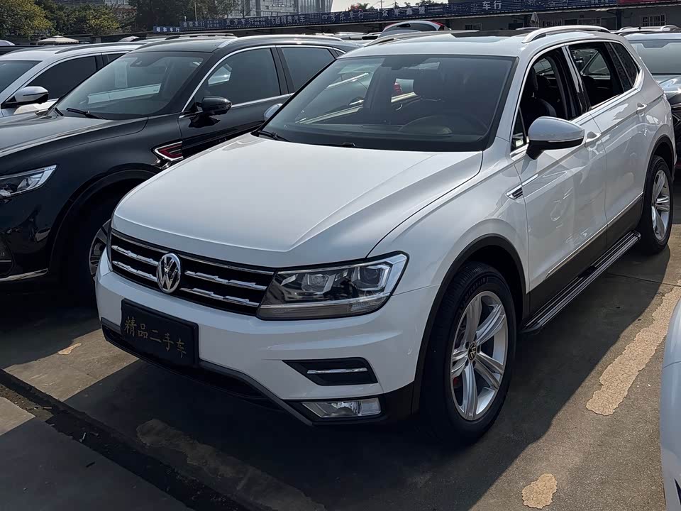 Volkswagen Tiguan L