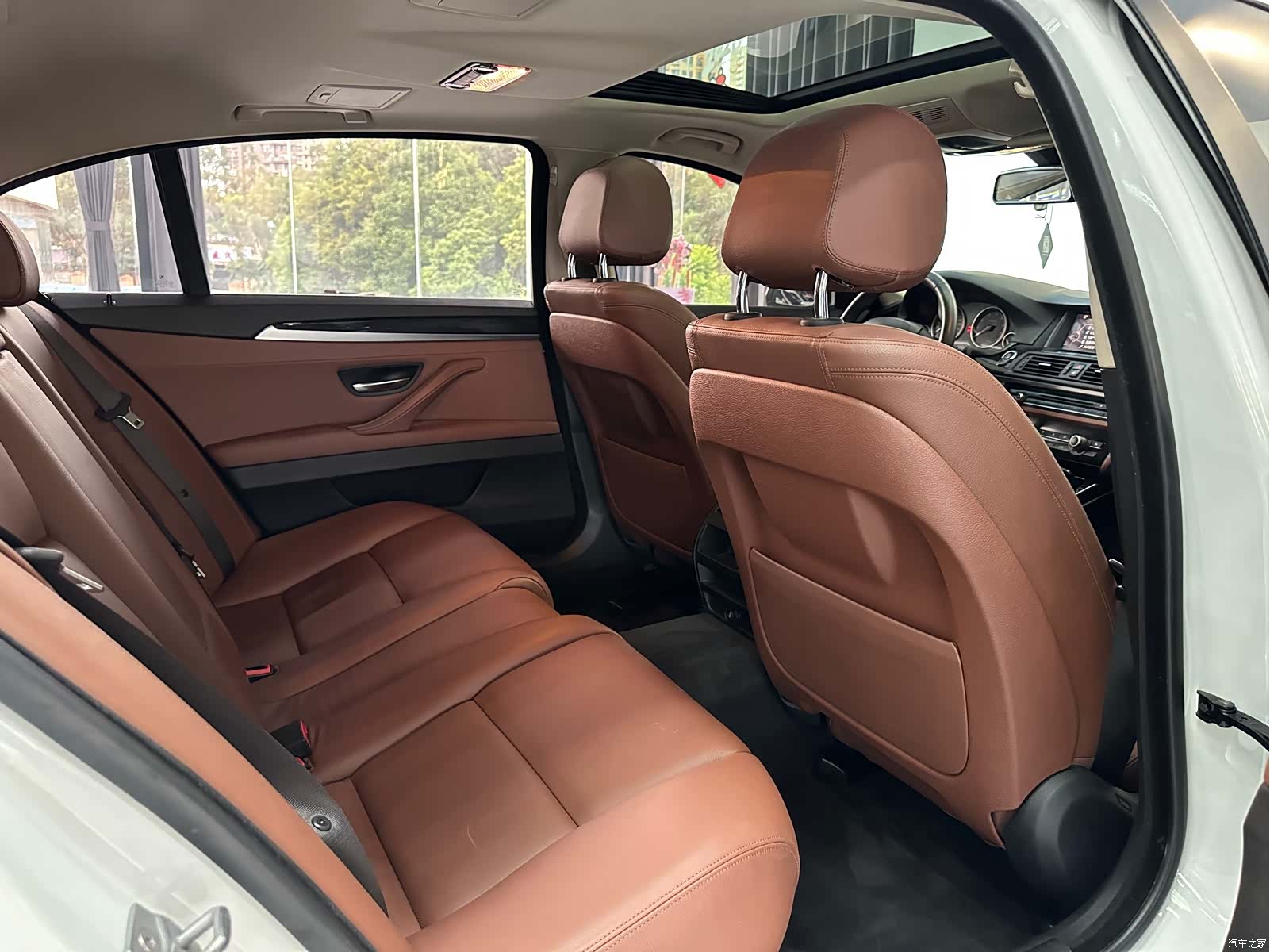 BMW 5 Series, 2016 34