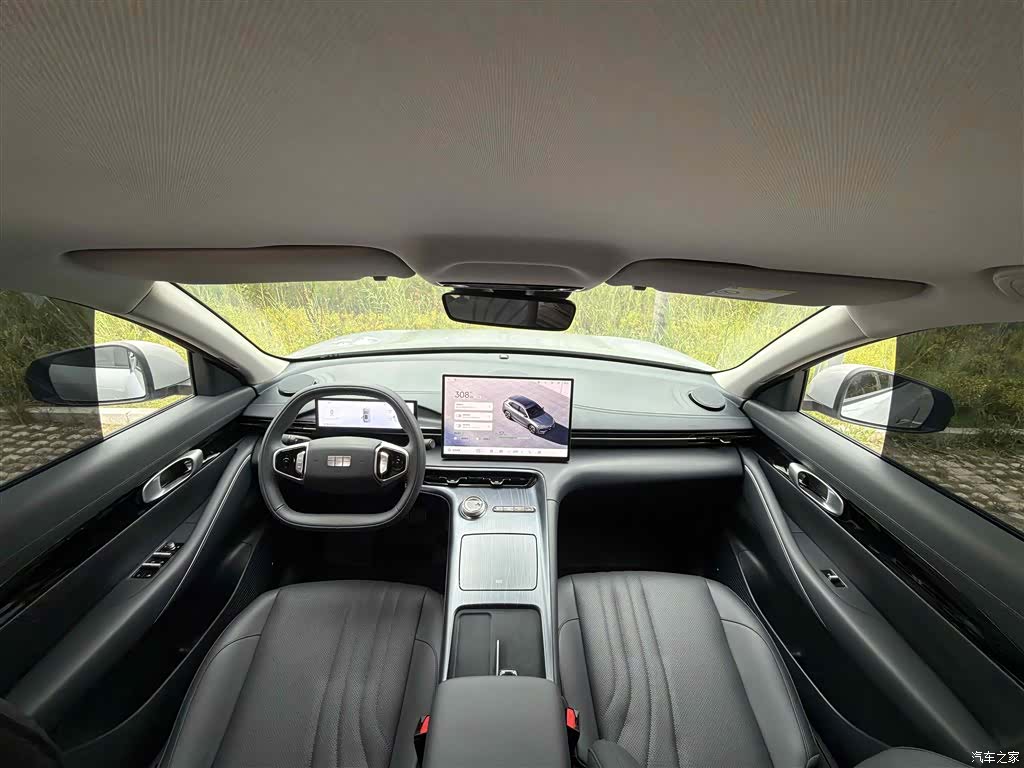 Geely Galaxy E5, 2026 10