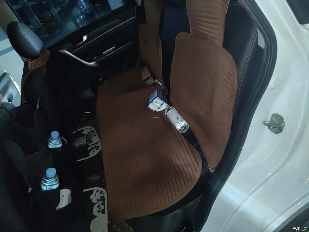 Haval M6, 2017 13
