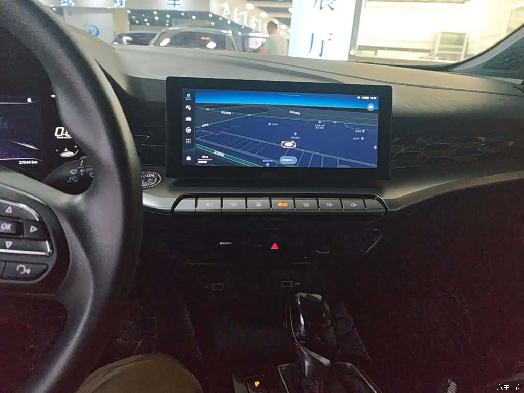 MG MG5, 2022 13