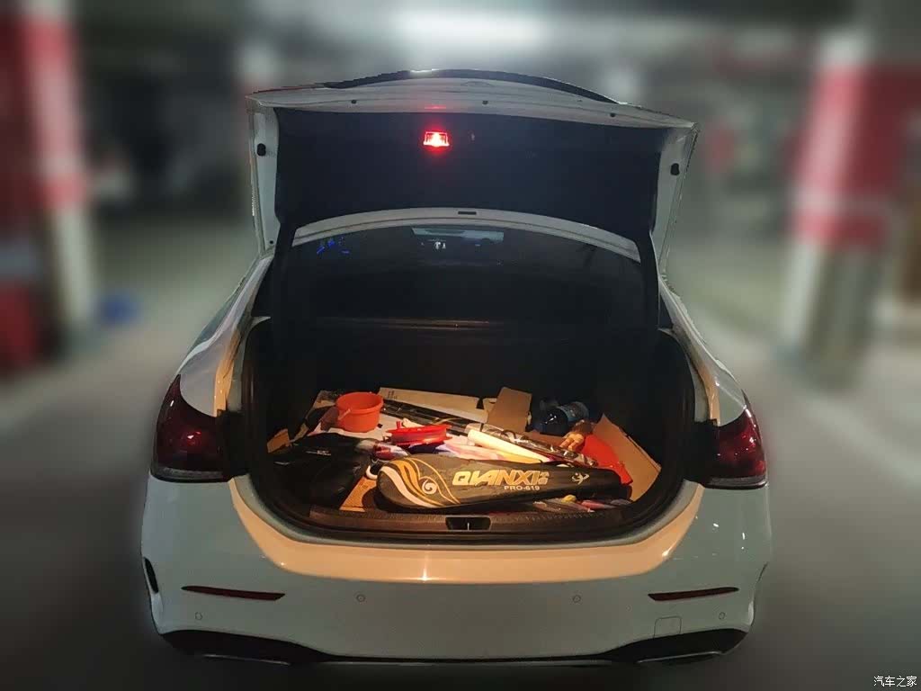Mercedes-Benz A-Class, 2019 15