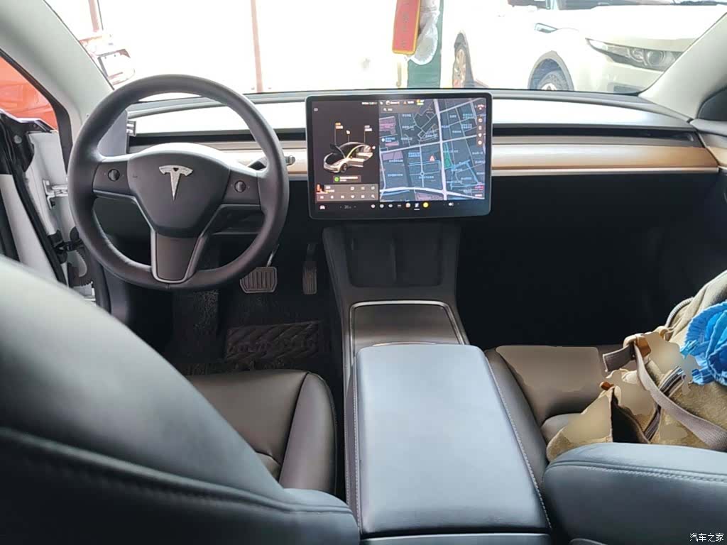 Tesla Model 3, 2021 10