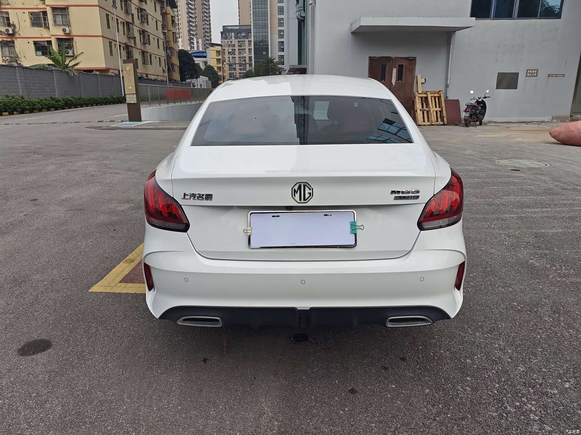 MG MG5, 2022 17