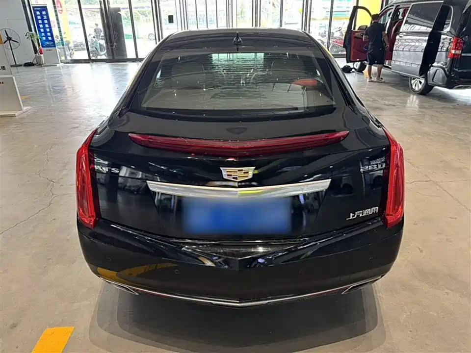 Cadillac XTS
