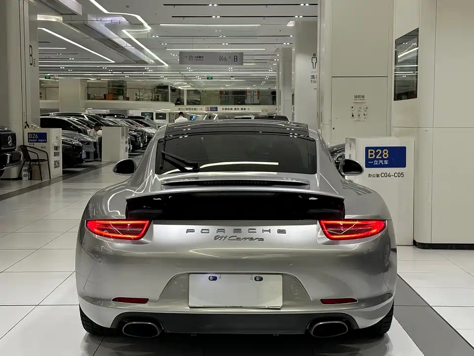 Porsche 911