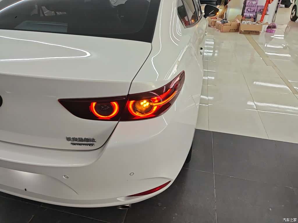 Mazda Mazda3, 2023 8