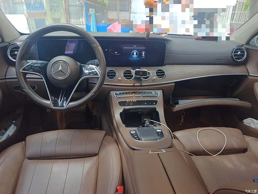 Mercedes-Benz E-Class, 2022 10