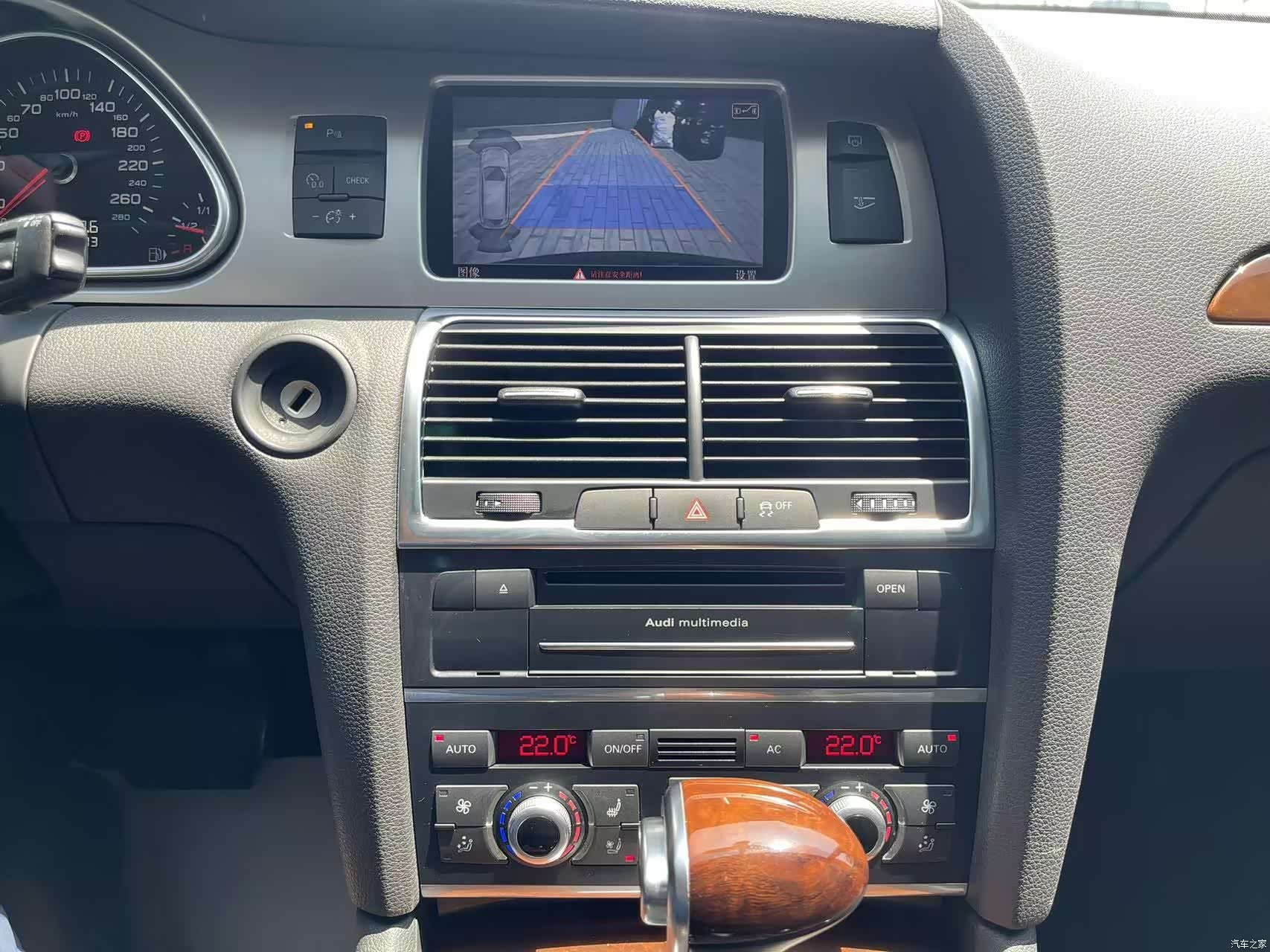 Audi Q7, 2012 29