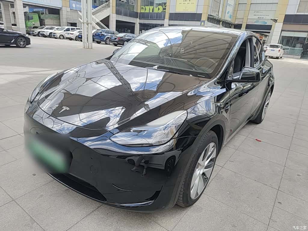 Tesla Model Y, 2022 2