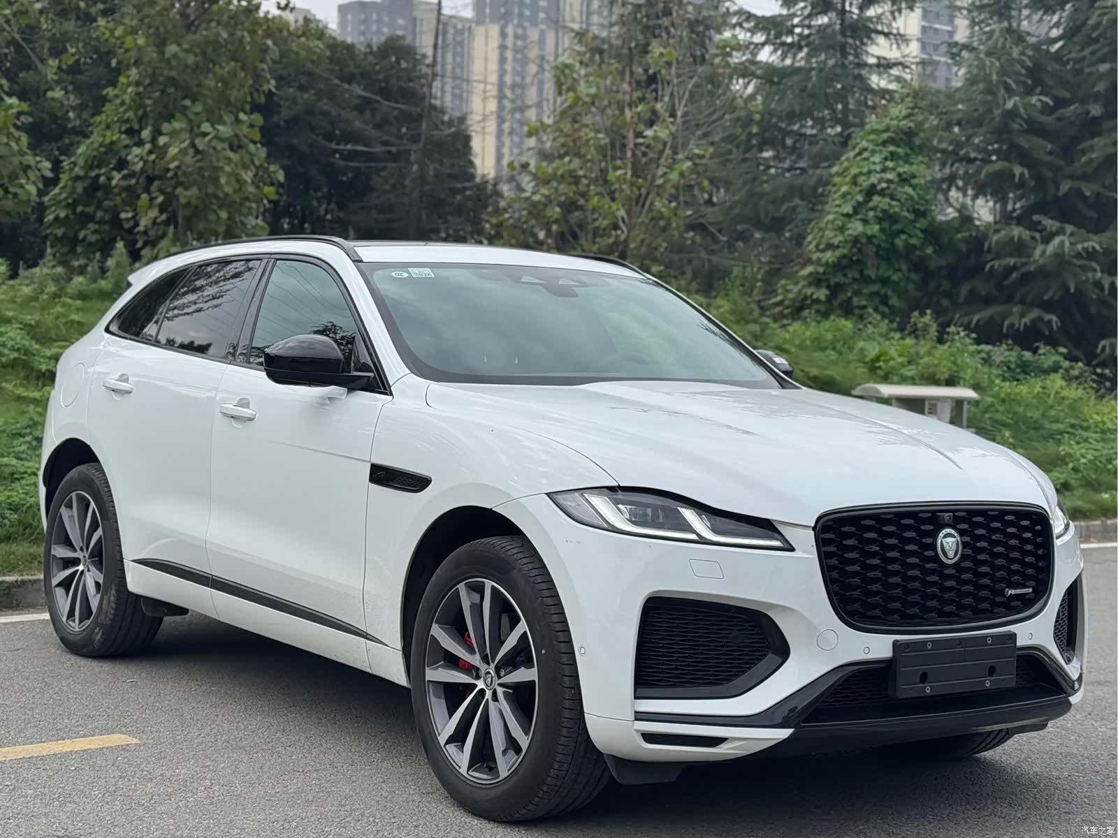Jaguar F-PACE, 2024 4