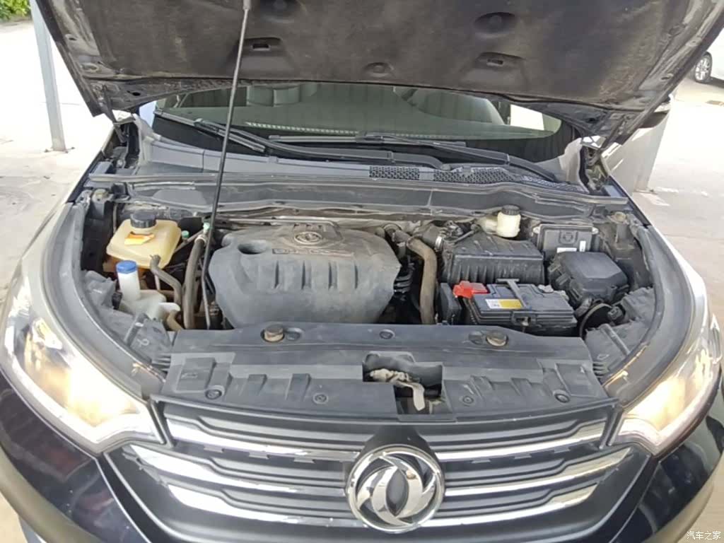 DongFeng AX7, 2017 20