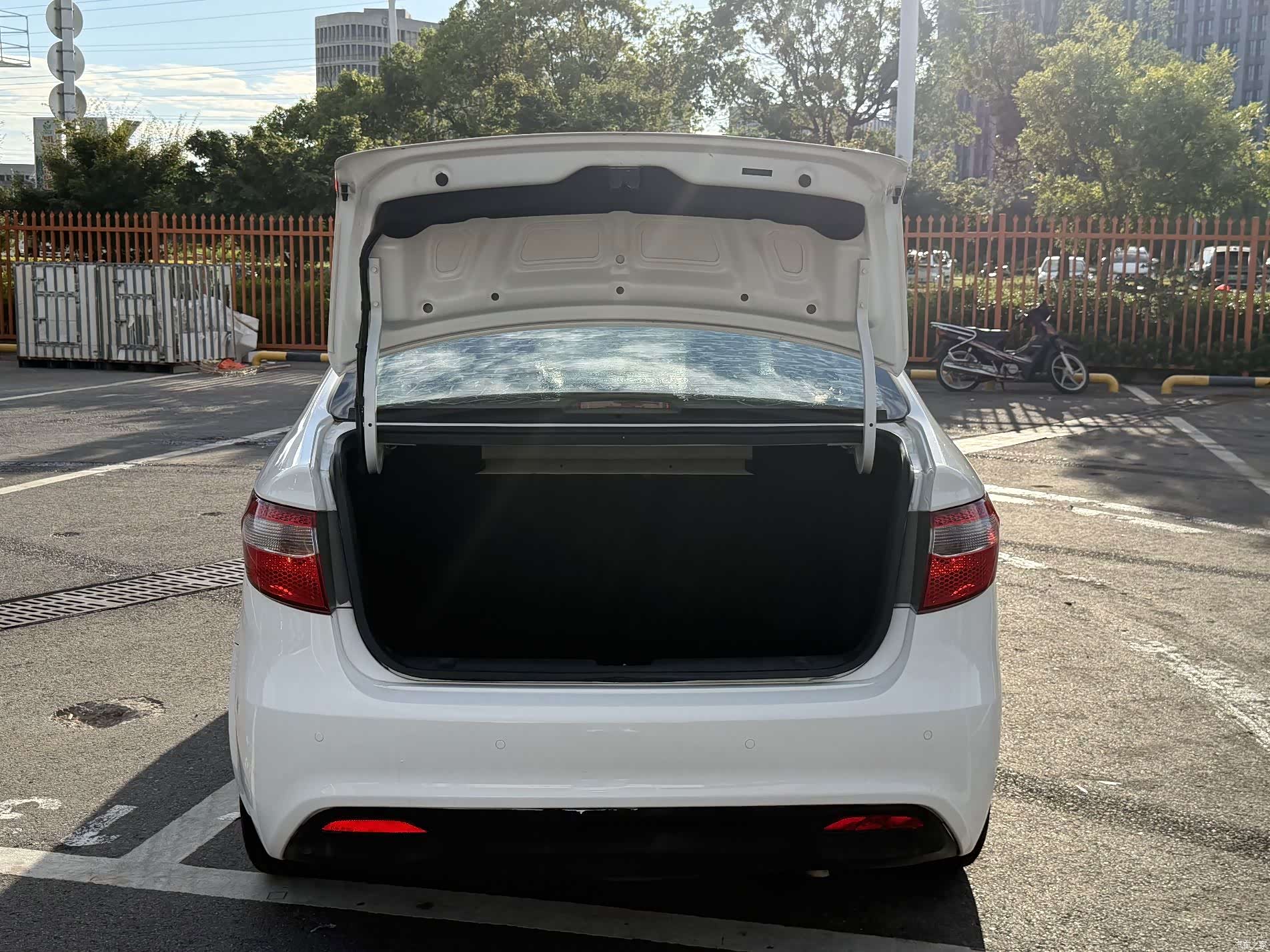 Kia K2, 2014 13