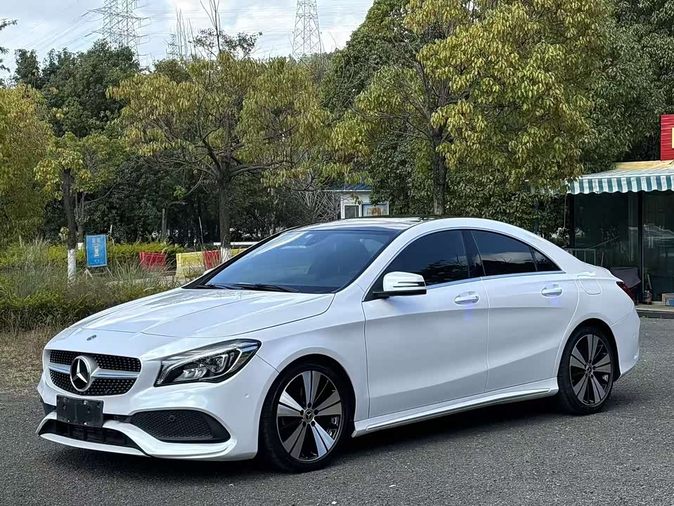 Mercedes-Benz CLA
