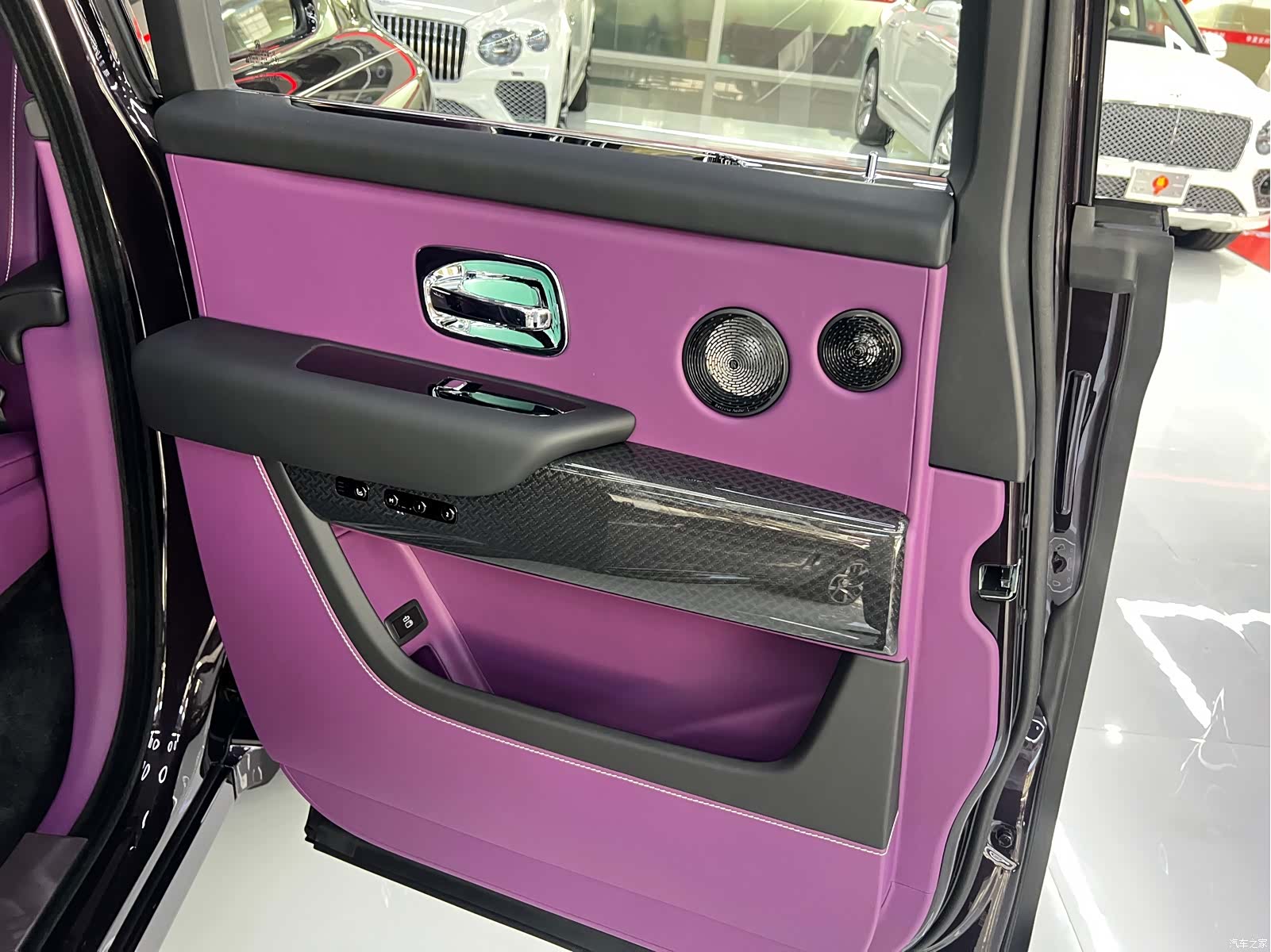 Rolls-Royce Cullinan, 2026 25