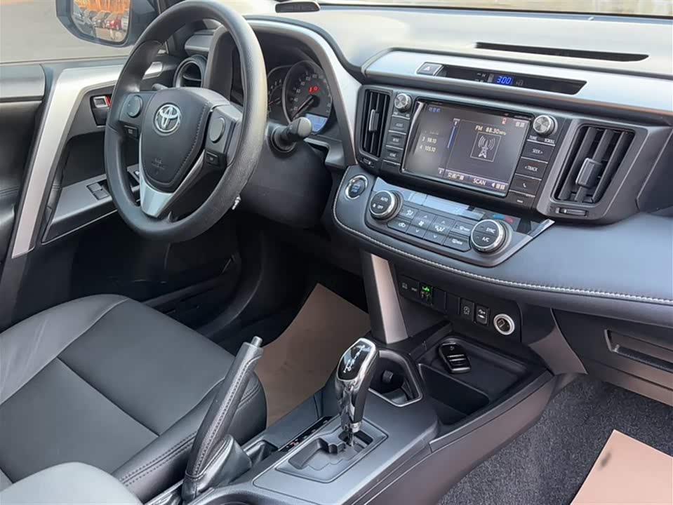 Toyota RAV4 Rongfang