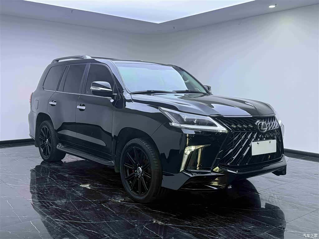 Lexus LX, 2008 3