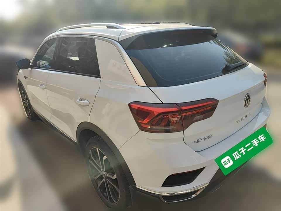 Volkswagen T-ROC exploring Songs