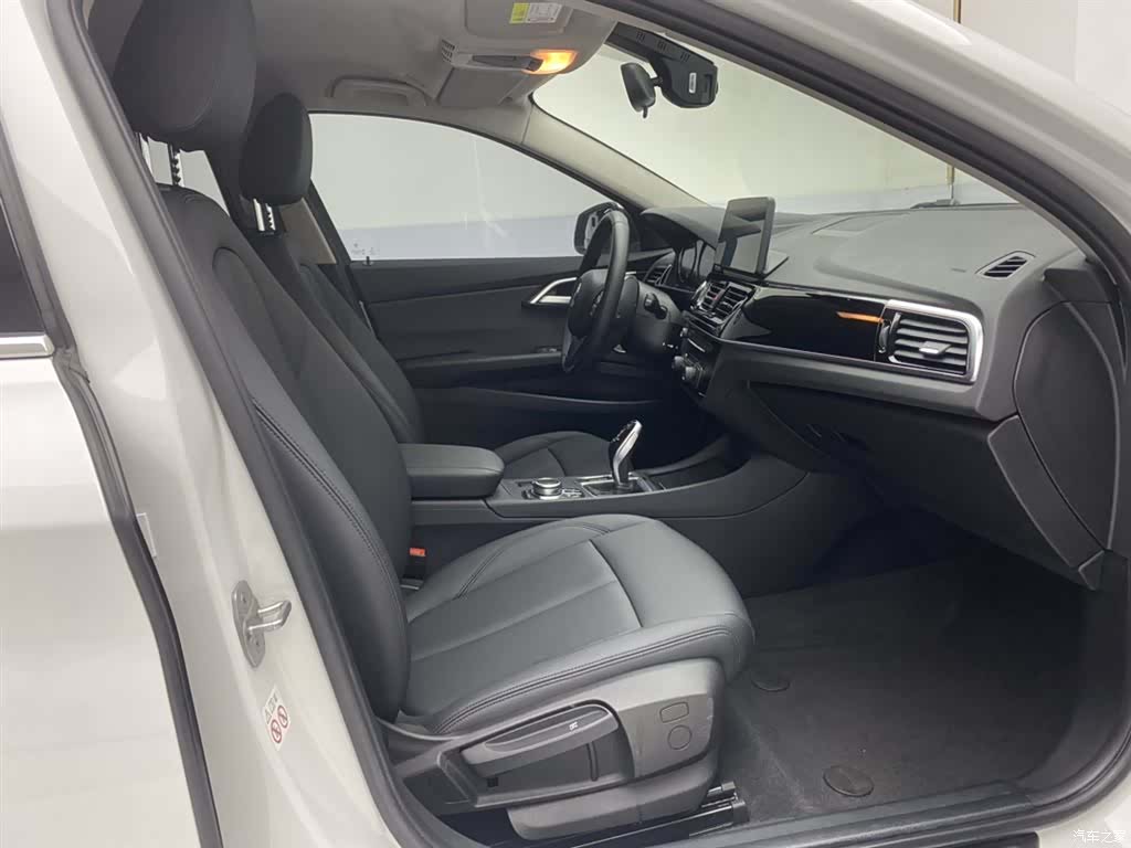 BMW 1 Series, 2021 21