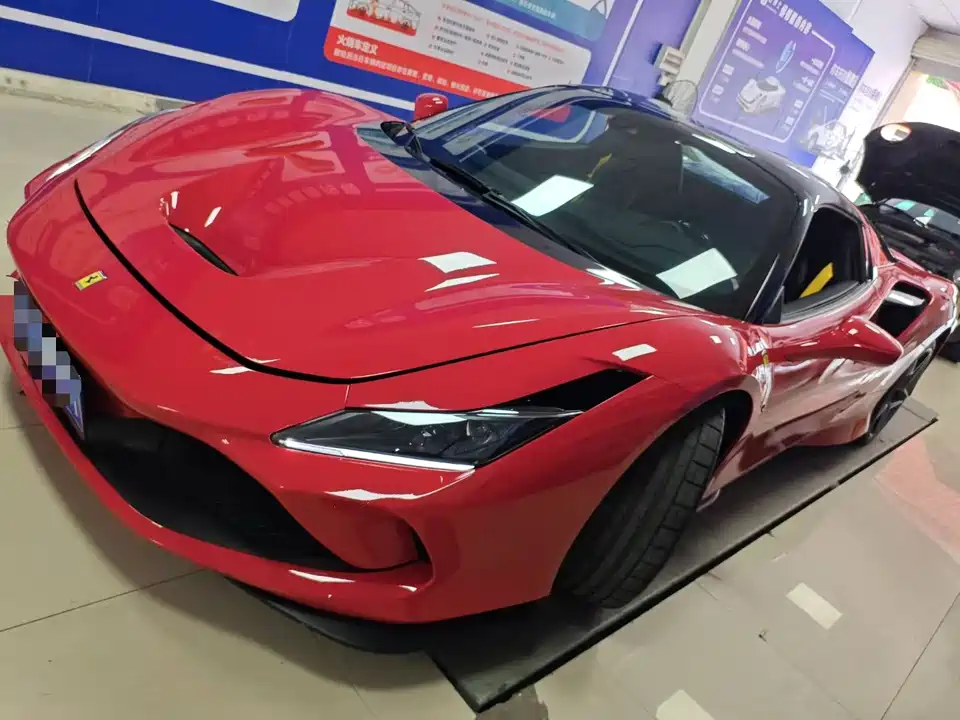 Ferrari F8