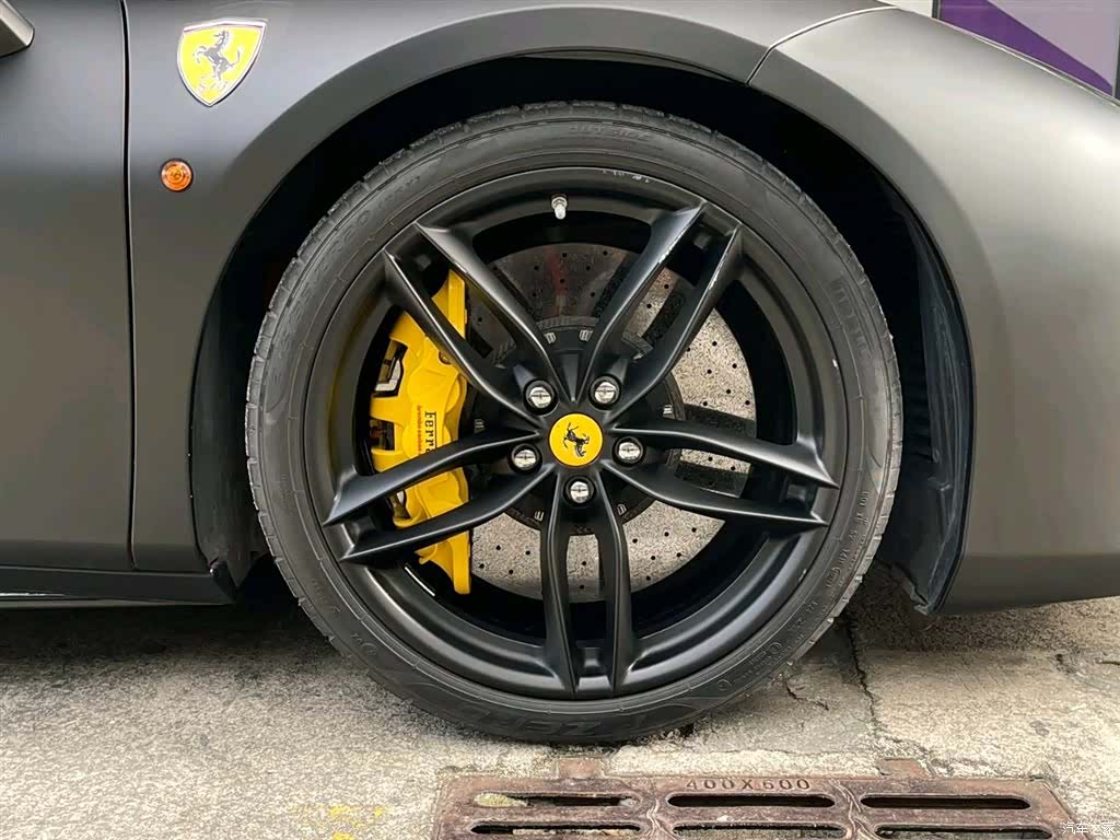 Ferrari 488, 2017 9
