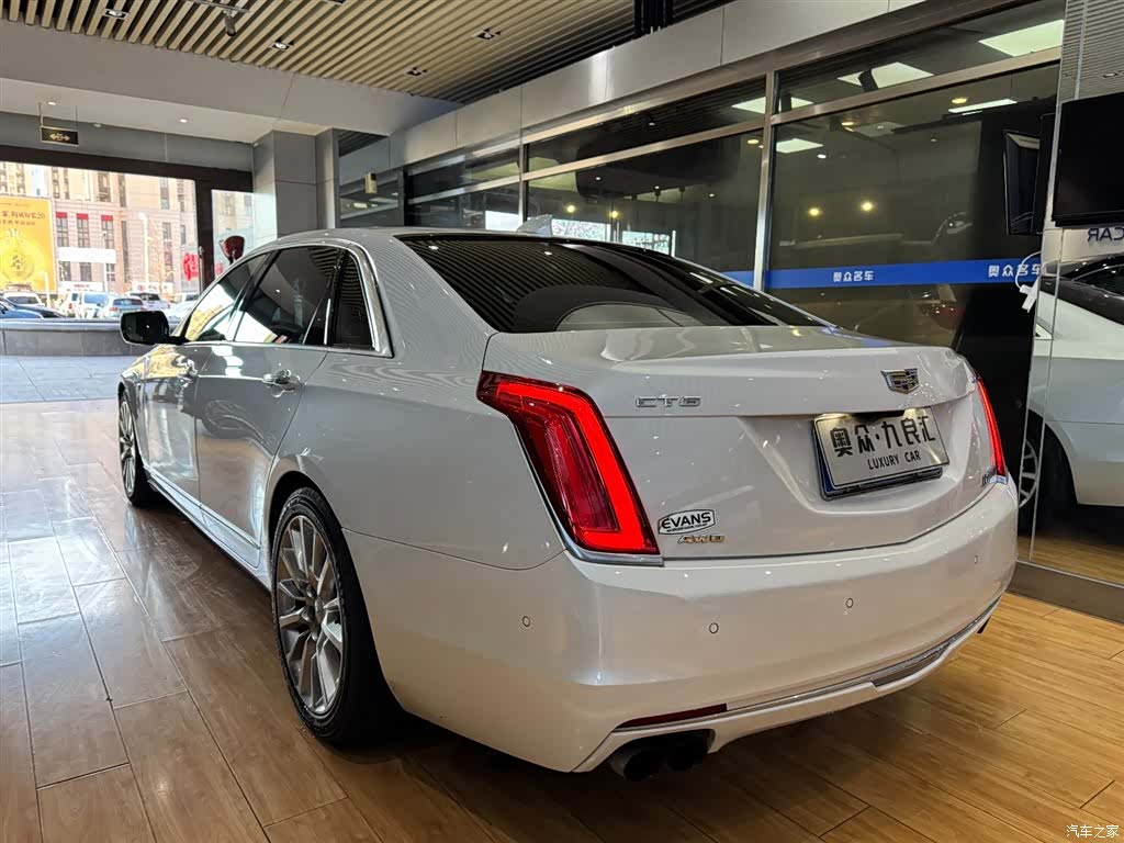 Cadillac CT6, 2016 4