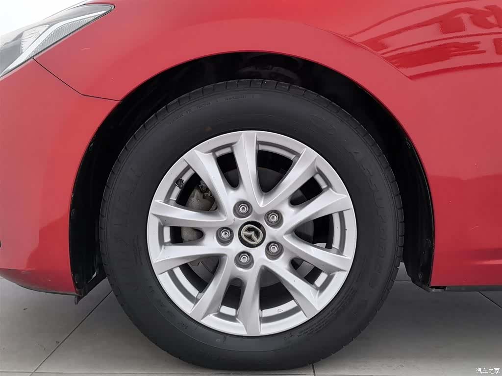 Mazda Mazda3, 2015 17