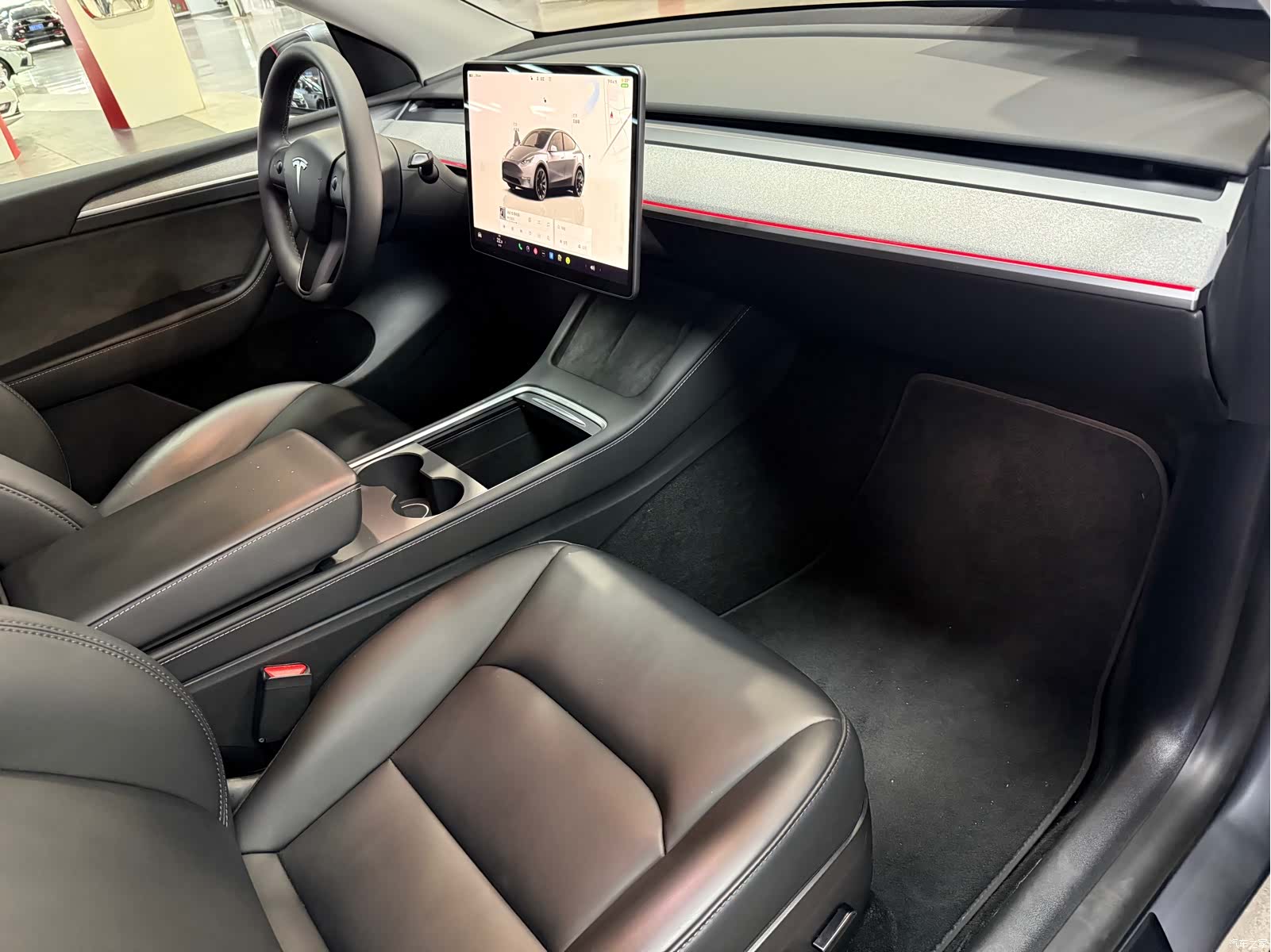 Tesla Model Y, 2024 11