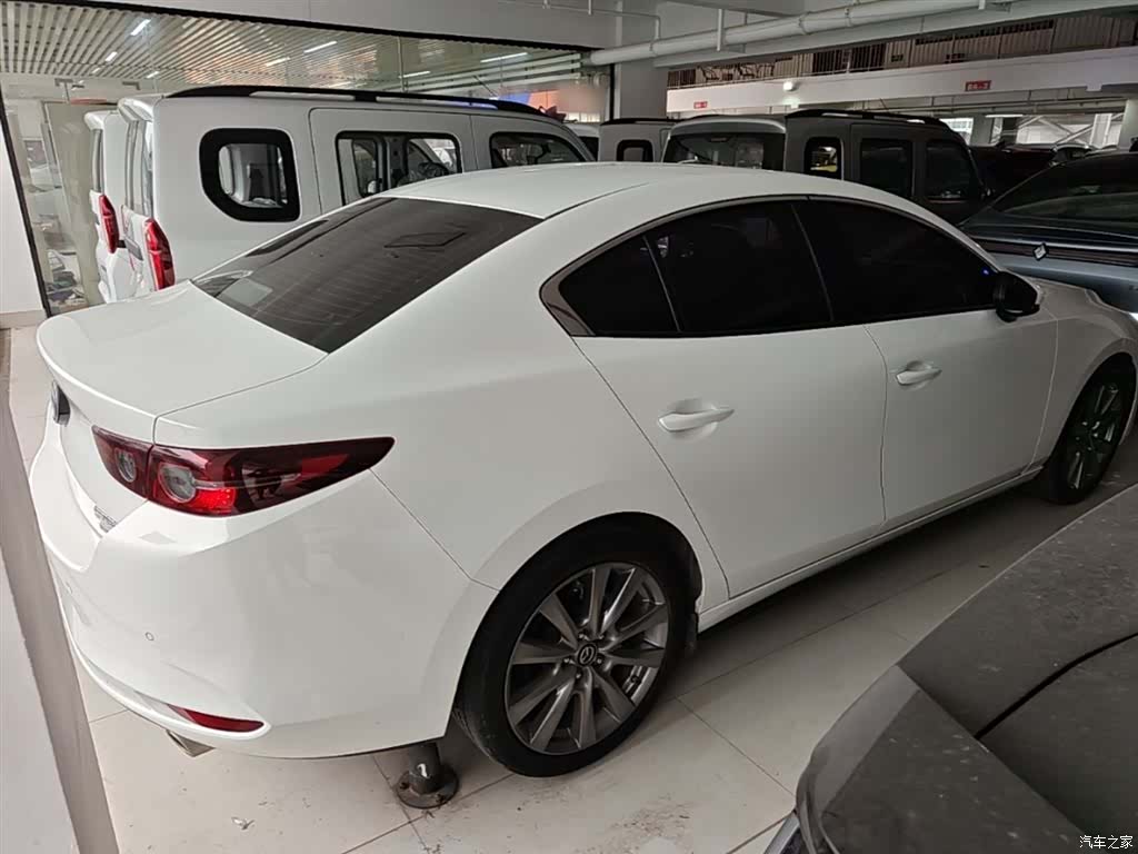 Mazda Mazda3, 2021 7
