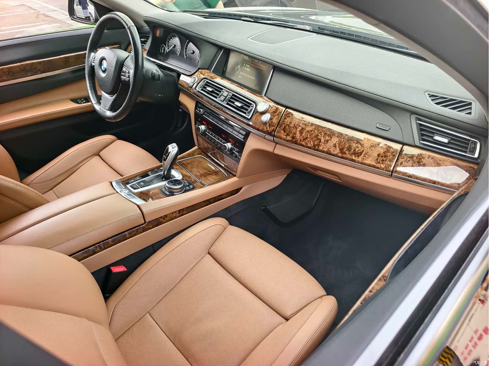 BMW 7 Series, 2013 16