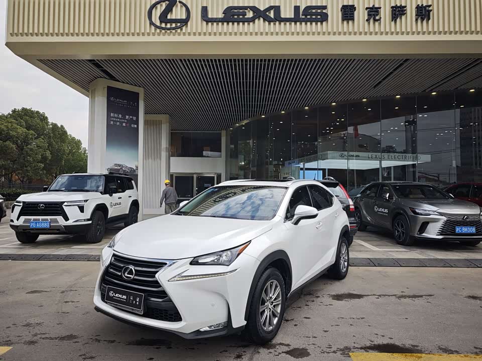 Lexus NX