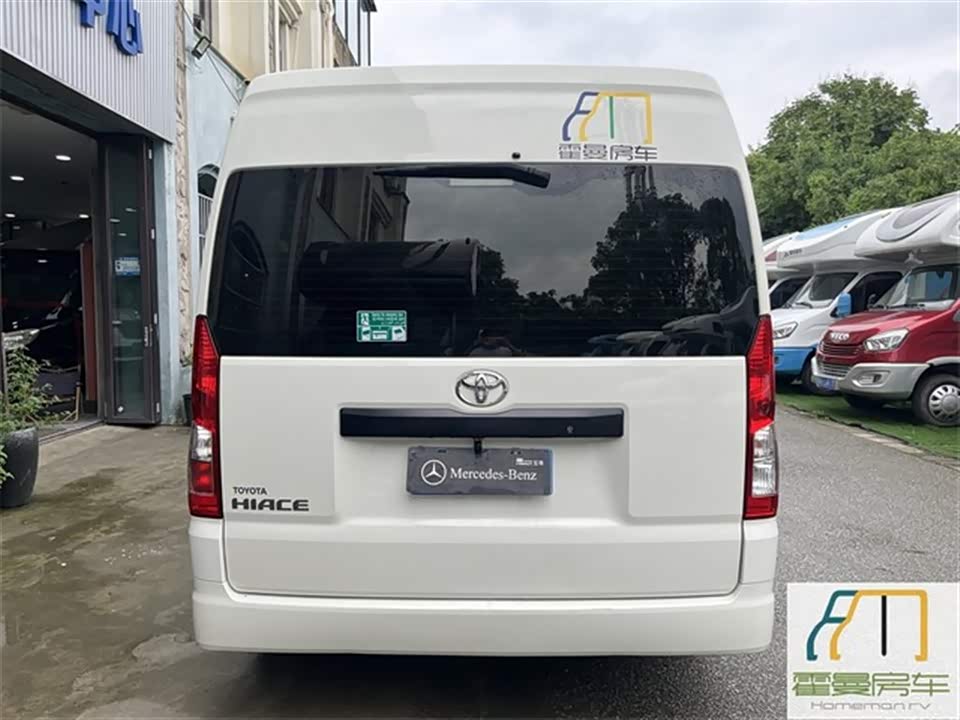 Toyota HIACE Toyota HIACE