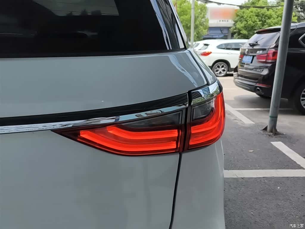 BYD Song, 2018 8
