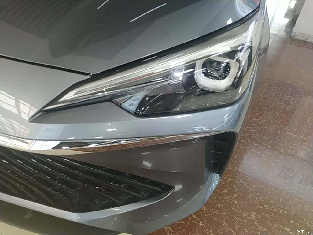 Roewe i5, 2025 24