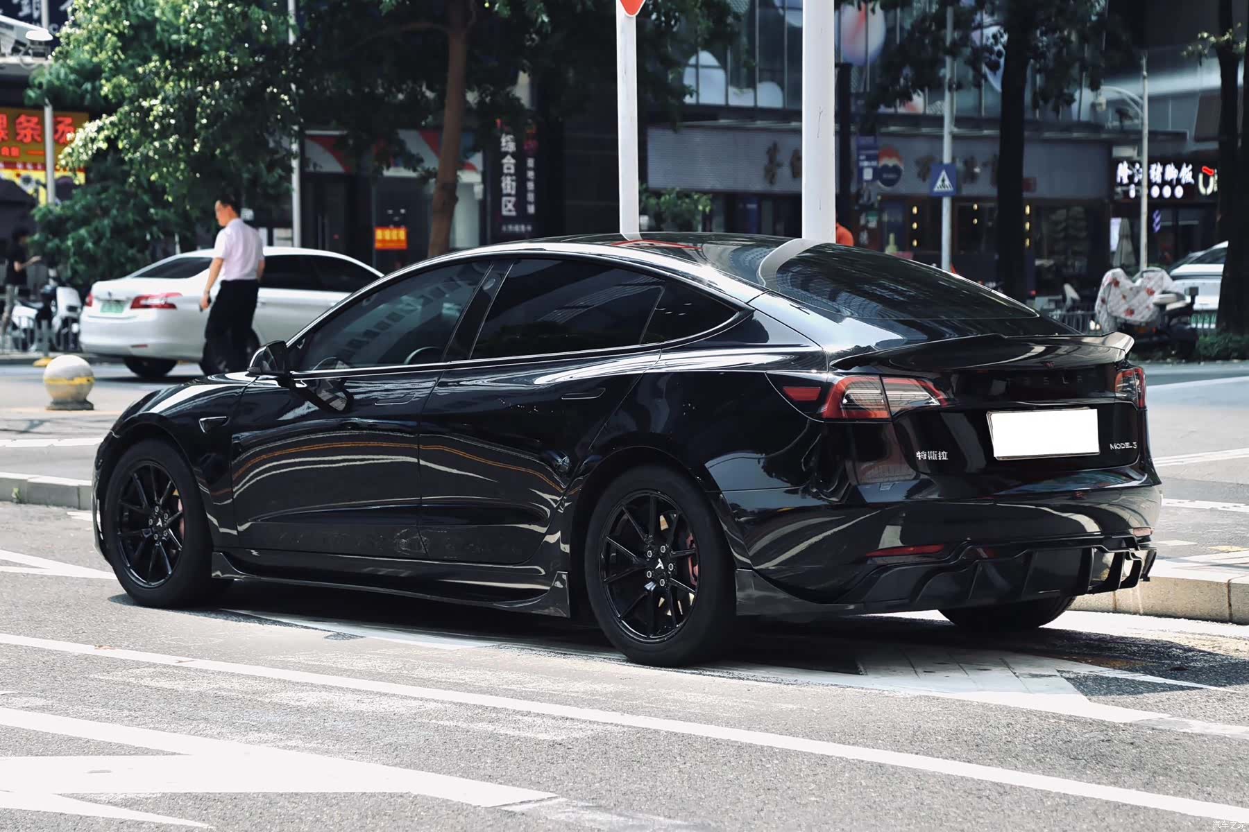 Tesla Model 3, 2021 3