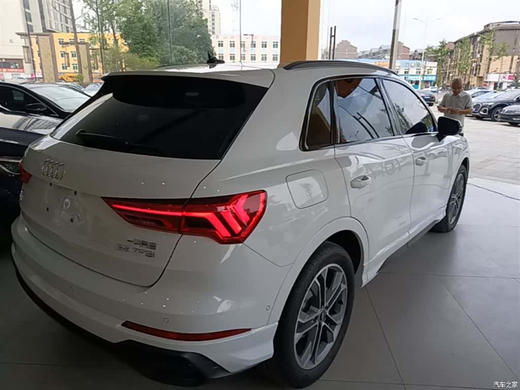 Audi Q3, 2023 7