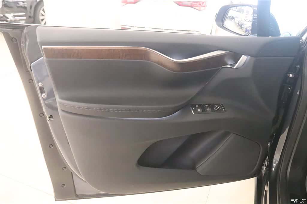 Tesla Model X, 2018 8
