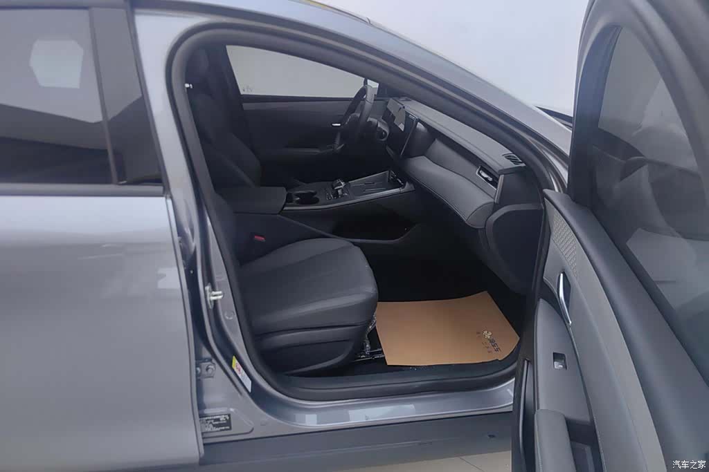 BYD Qin, 2025 8
